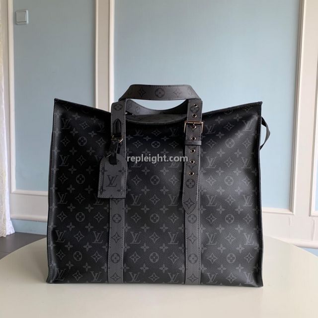 LOUIS VUITTON-M45379 루이비통 모노그램 이클립스 뉴 카바스 지페 GM