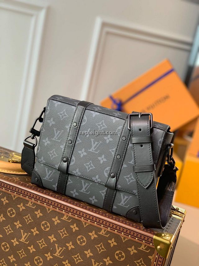 LOUIS VUITTON-M45727 루이비통 모노그램 이클립스 트렁크 메신저