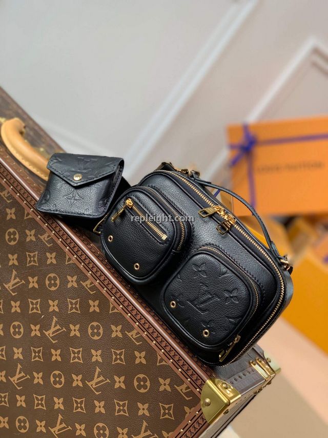 LOUIS VUITTON-M80450 루이비통 블랙 유틸리티 크로스바디 백