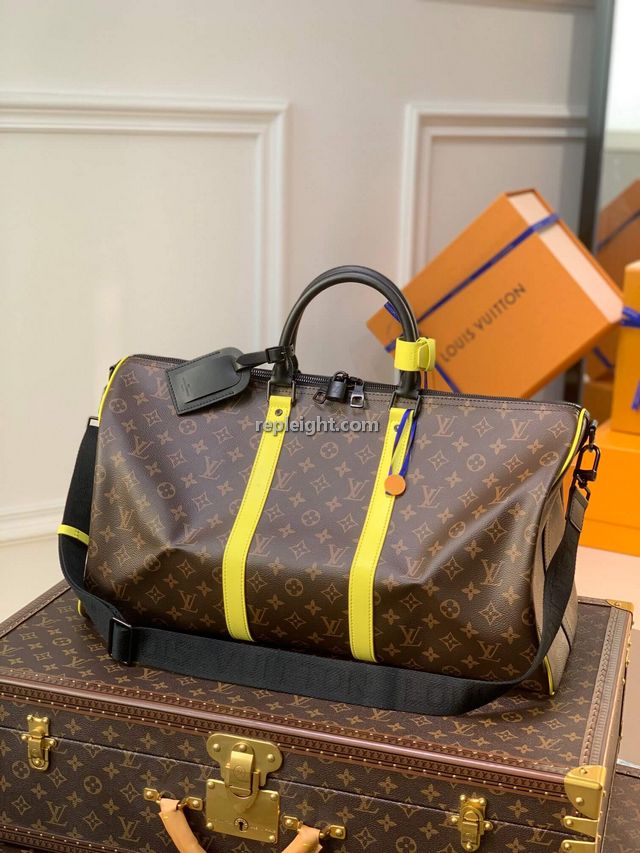 LOUIS VUITTON-M45866 루이비통 플뤼오레상 옐로우 모노그램 마카사르 키폴 반둘리에 50