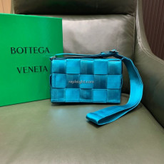 BOTTEGA VENETA-680513 보테가 베네타 블루 WEBBING