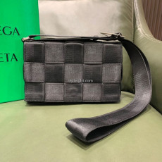 BOTTEGA VENETA-680513 보테가 베네타 블랙 WEBBING