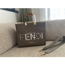 FENDI-8BH386 펜디 그레이 펜디 엘라프 선샤인 미디엄 쇼퍼 백