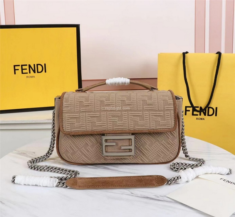 FENDI-8BR793 펜디 네이비 더블 F 미디 바게트 체인