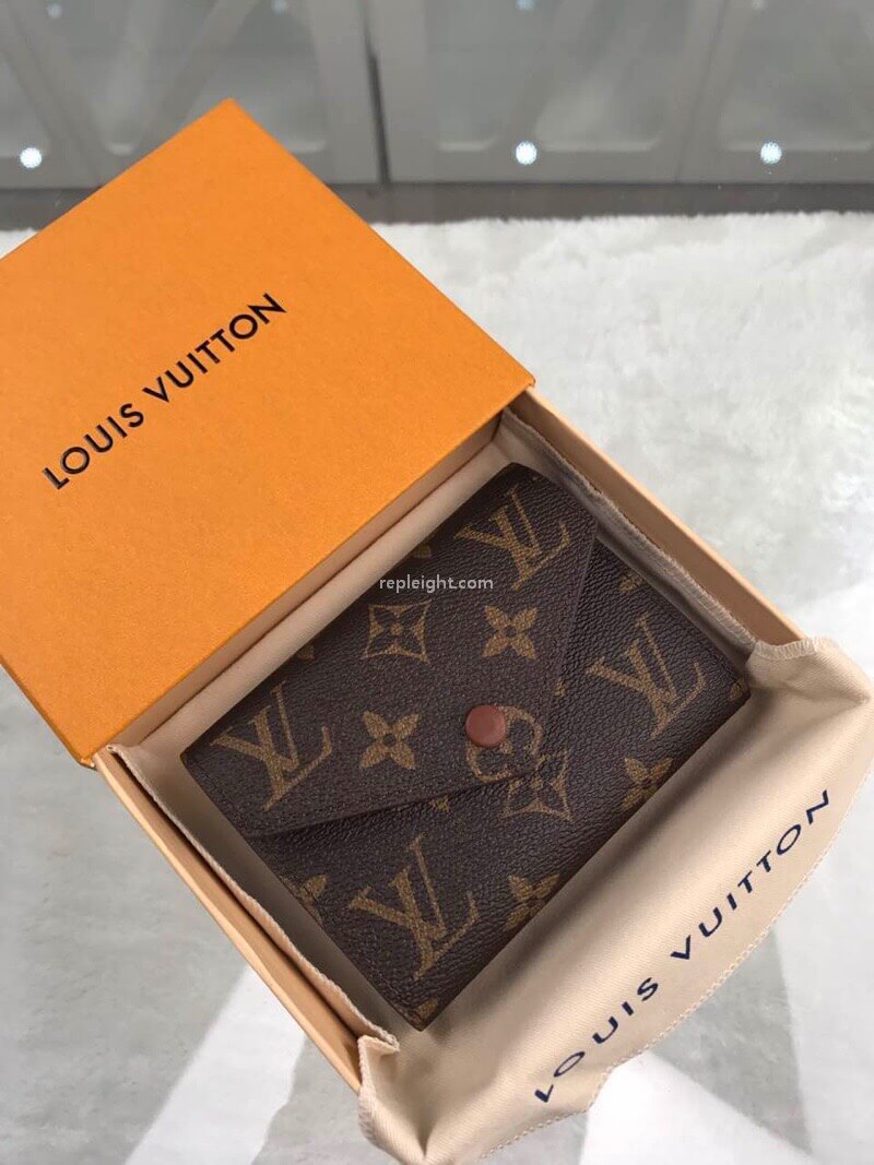 LOUIS VUITTON-M62472 루이비통 모노그램 빅토린 월릿