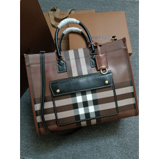 BURBERRY-80523311 버버리 체크 가죽 미디엄 프레야 토트백