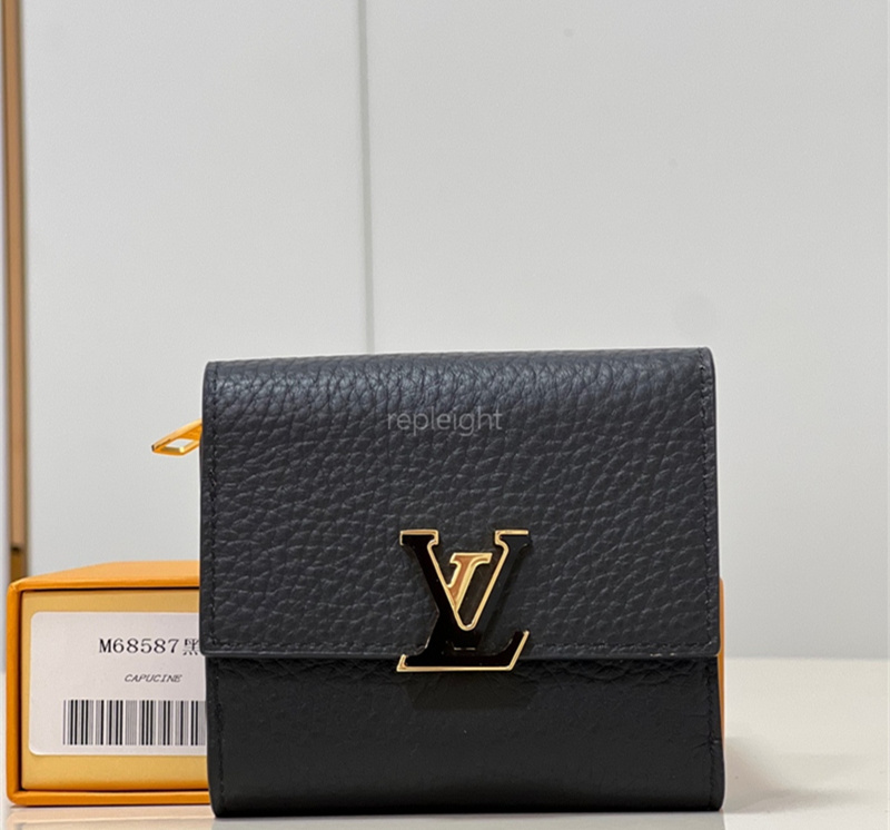 LOUIS VUITTON-M68587 카퓌신 월릿