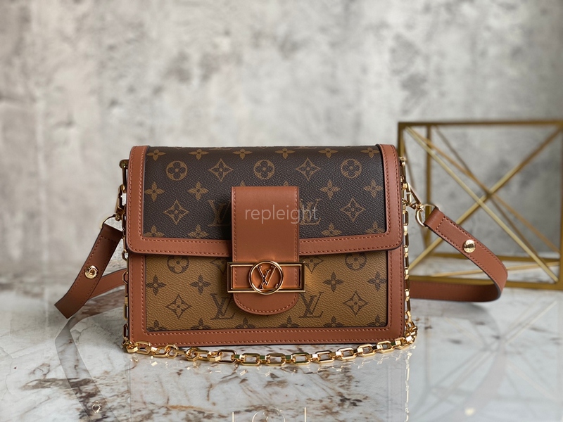 LOUIS VUITTON-M45958 도핀 MM