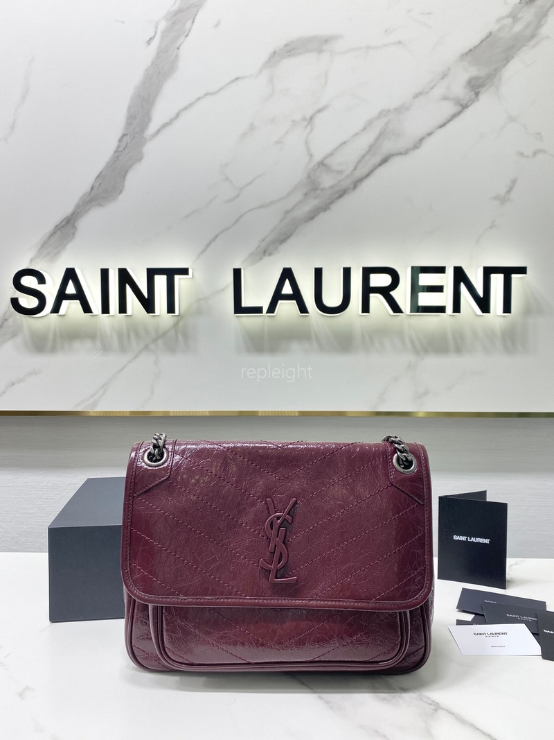 SAINT LAURENT- 6331580EN046475 블랙 가죽 소재의 크링클드 퀼티드 미디움 니키 체인 백