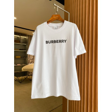 BURBERRY - 버버리 80567241 로고 프린트 코튼 티셔츠