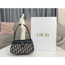 DIOR- 디올 M1844OTZQ_M928 DIOR KEY 스몰 백