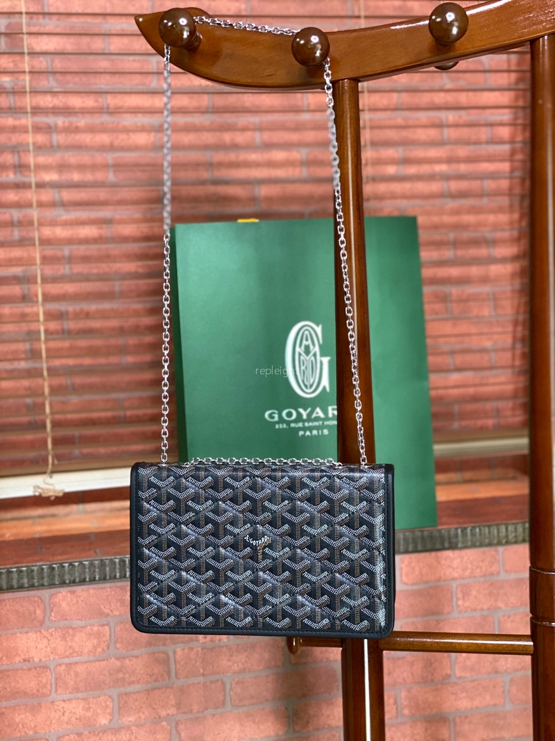 GOYARD-고야드 Sac Alexandre III  (1)