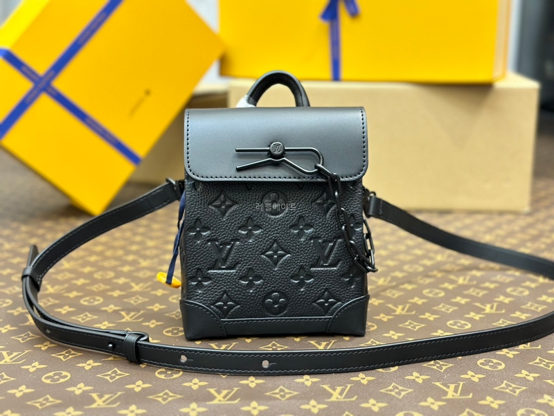 LOUIS VUITTON - 루이비통 M82774 나노 스티머