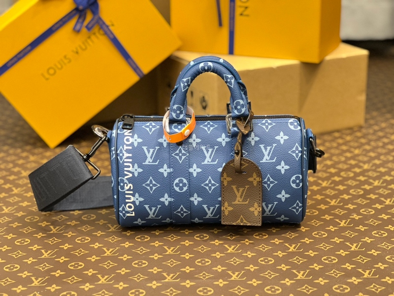 LOUIS VUITTON - 루이비통 M46803 키폴 반둘리에 25