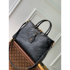 LOUIS VUITTON - 루이비통 M46487 트라이아논 MM