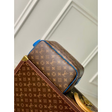 LOUIS VUITTON - 루이비통 M46763 런칭 돕 키트