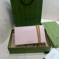 GUCCI- 구찌 772643 0OP0N 5909 구찌 스크립트 체인 지갑