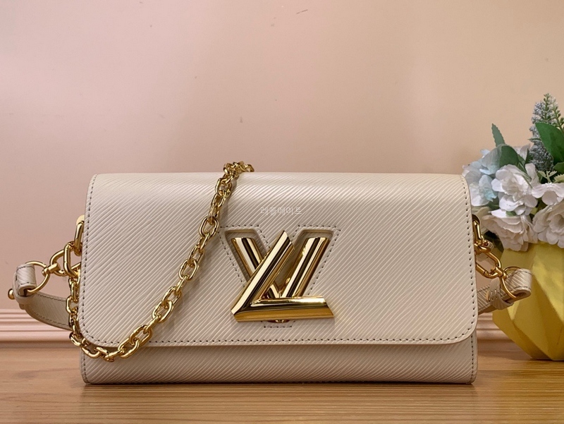 LOUIS VUITTON- 루이비통 M24550 트위스트 웨스트