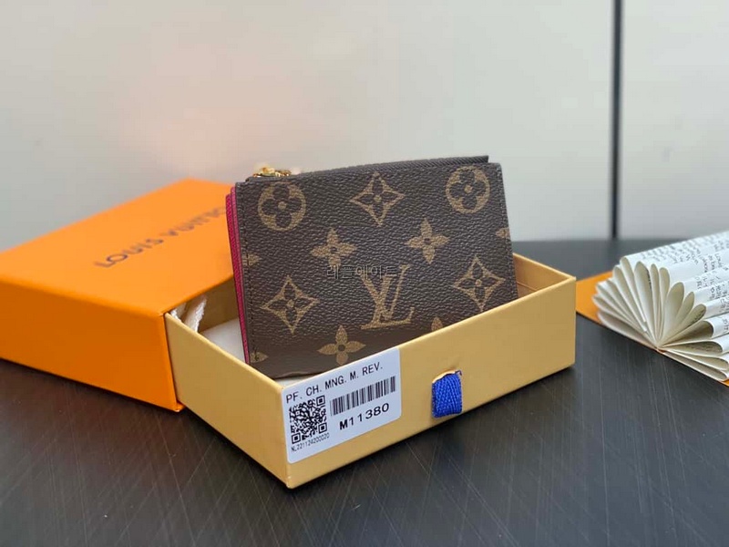 LOUIS VUITTON-루이비통 M11380 NEW 리사 월릿